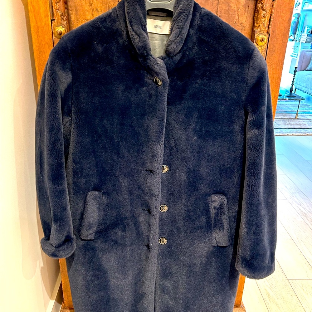 Super warm Blue fake fur coat